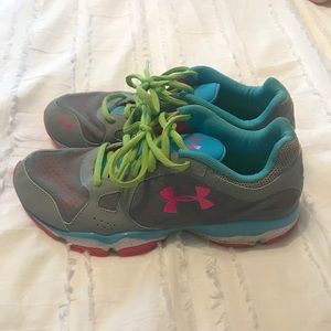 Under armour tennis shoes
